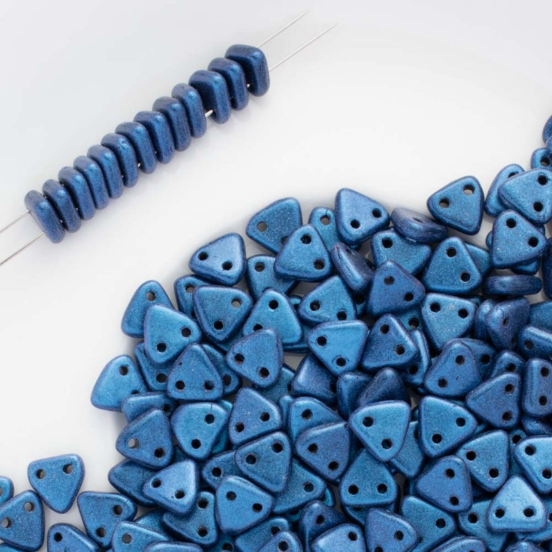 CzechMates - Triangle Beads 6x6x2mm, Metallic Suede - Blue