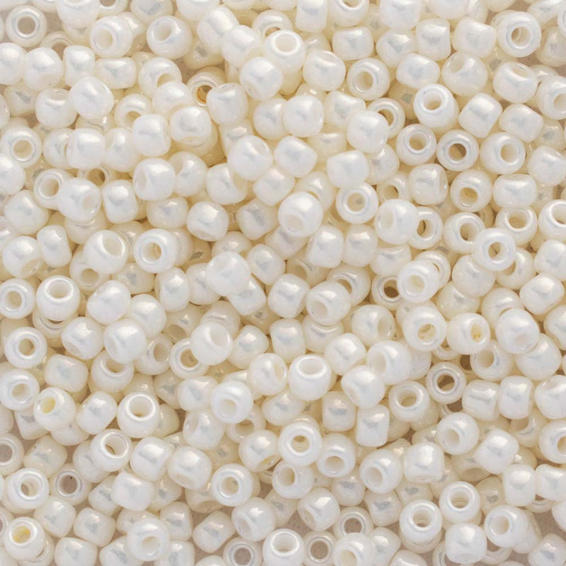 Toho Round Seed Beads Size 11/0 2.2mm, 122 Opaque-Lustered Navajo White